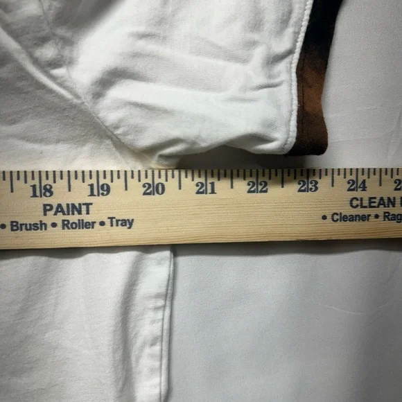 Disneyland Mickey Mouse T-Shirt Men’s Medium White Black Disney Graphic Tee - Picture 6 of 7